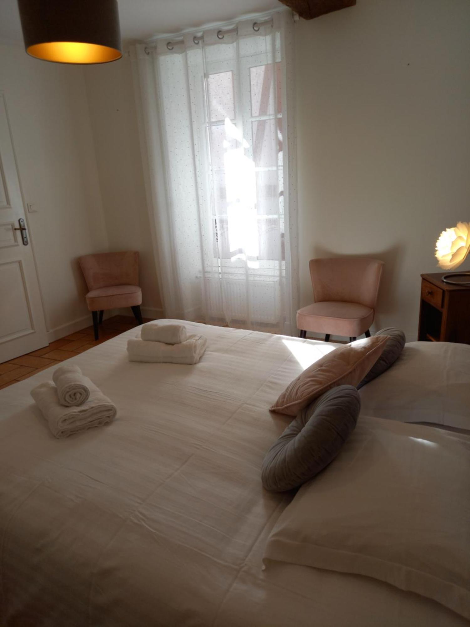 Hotel De La Halle Nolay  Extérieur photo
