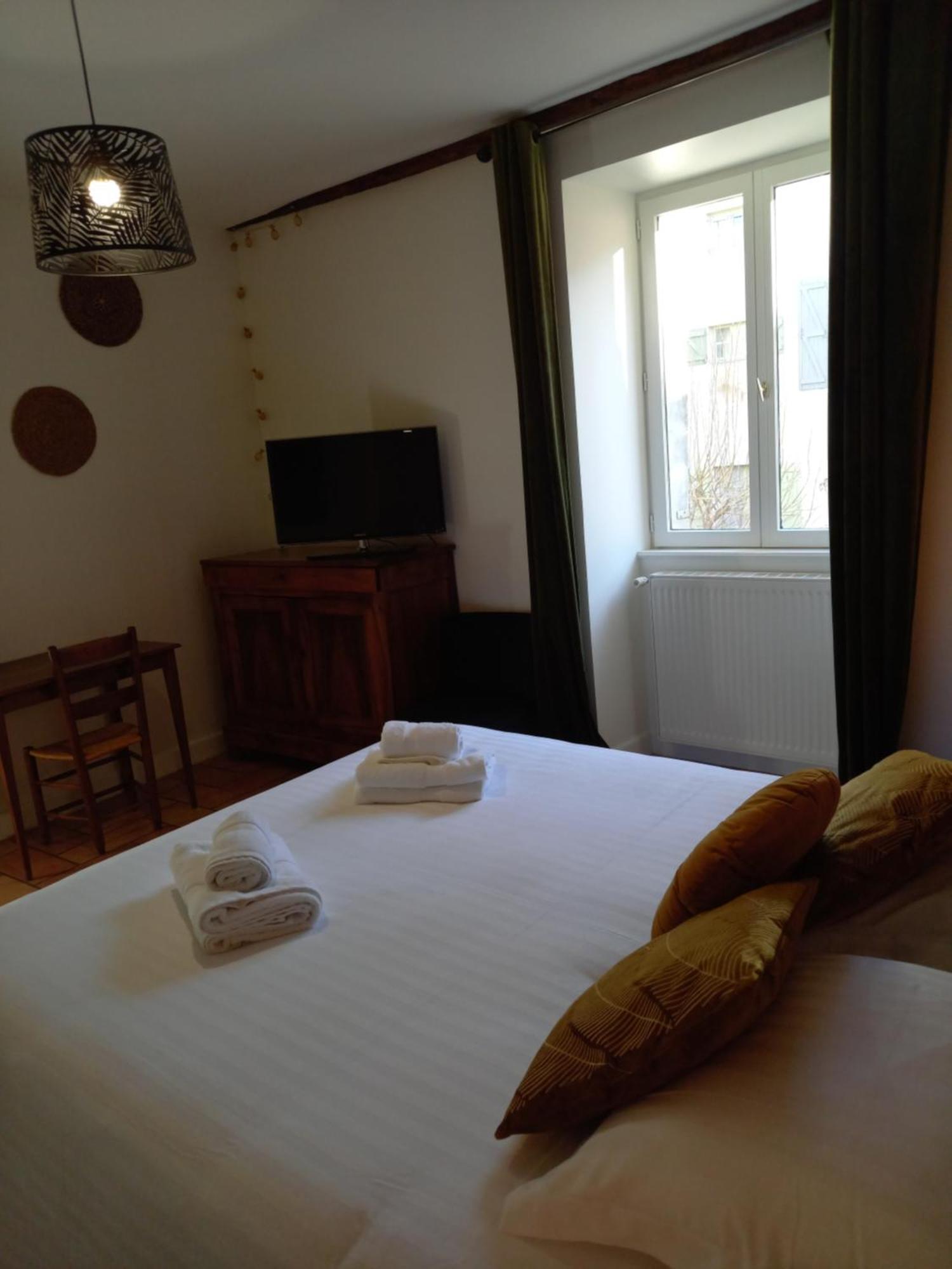 Hotel De La Halle Nolay  Extérieur photo