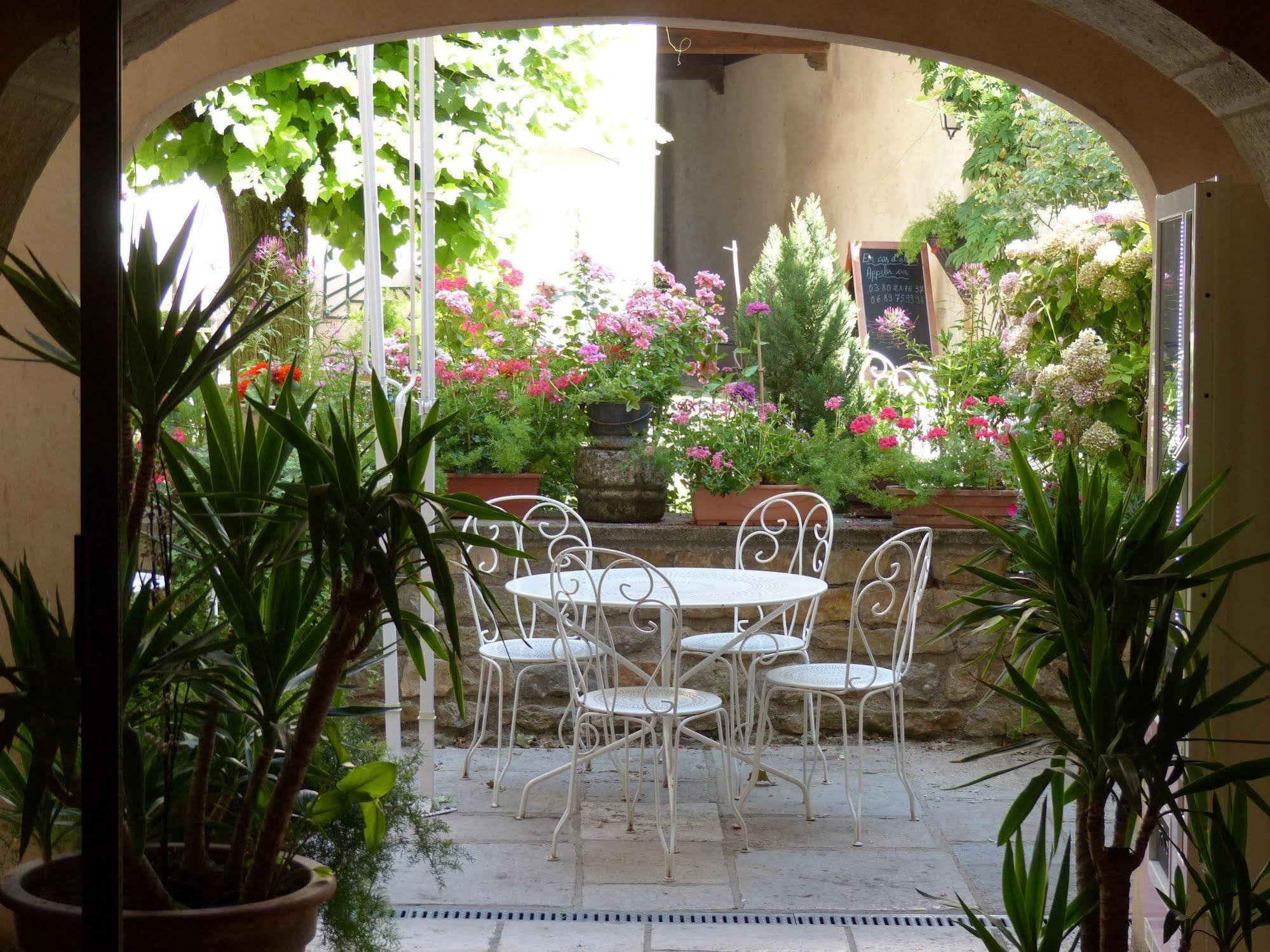 Hotel De La Halle Nolay  Extérieur photo